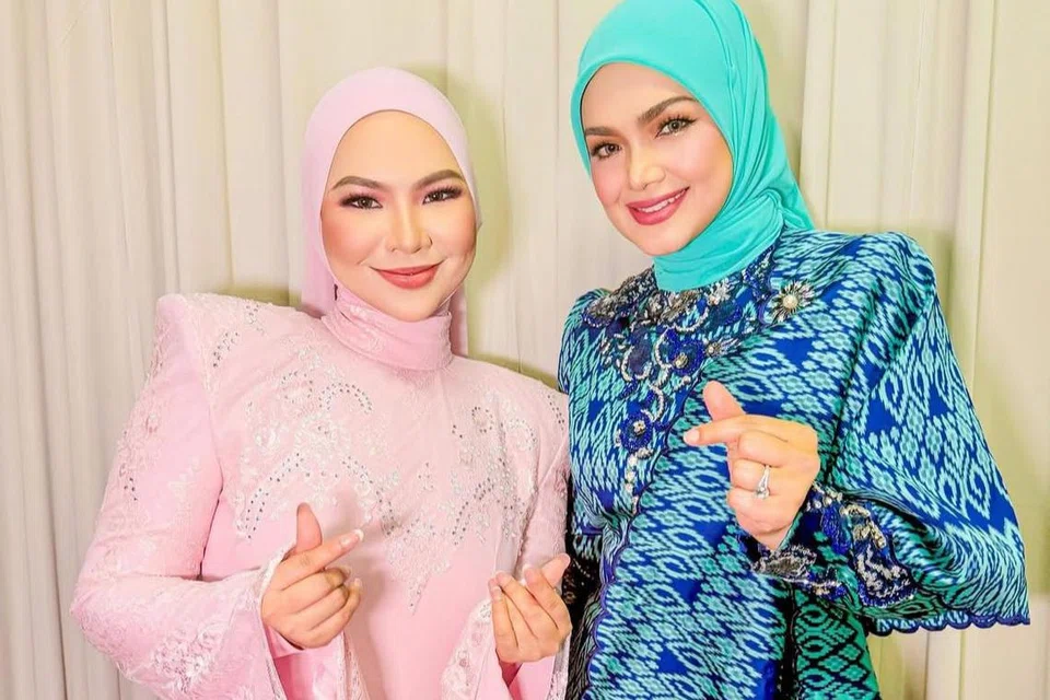 siti nurhaliza, aina abdul, teresa teng, xi jinping, the moon represents my head