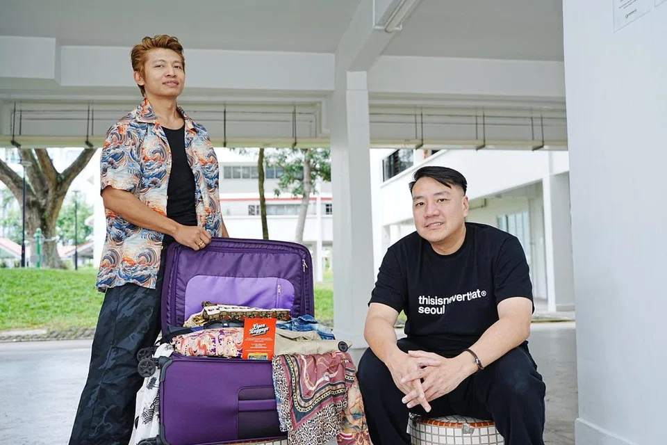 Pengasas syarikat penganjuran acara Fyre Eventalist, Encik Mohammad Shahril Selamat (kiri) dan Encik Taisman Abdul Hamid, akan menganjurkan Pasar Jalanan Fyre: Edisi Bagasi Terbuka, berilhamkan pasar lambak terbuka Sungei Road tatkala ia beroperasi sehingga pertengahan 2017.