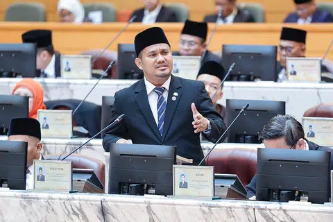 Pengerusi Jawatankuasa Kerja Raya, Pengangkutan, Infrastruktur dan Komunikasi Johor, Encik Mohamad Fazli Mohamad Salleh.
