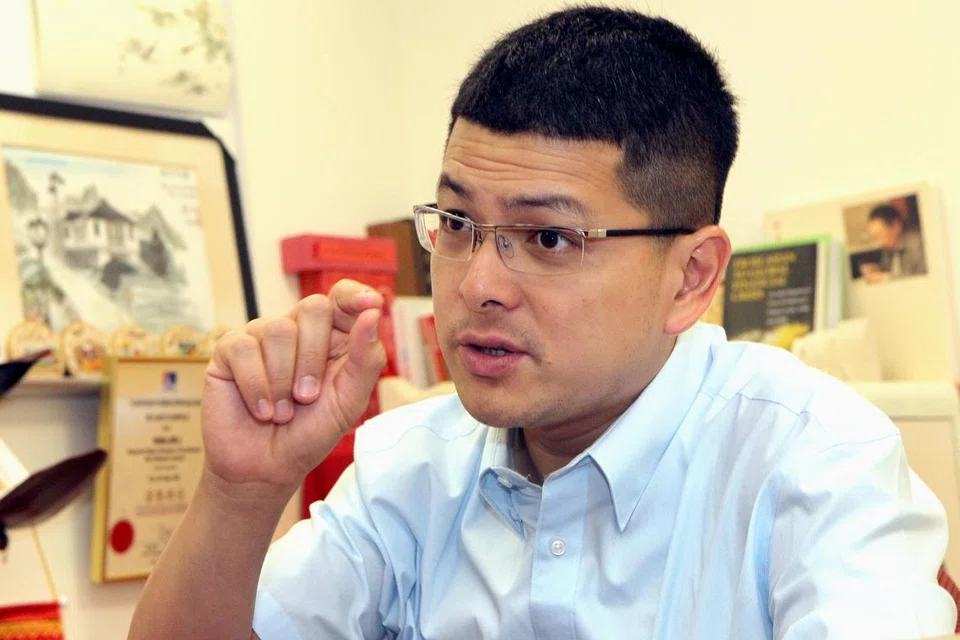 Zamil Kanan di Institut Hal Ehwal Antarabangsa Singapura, Dr Oh Ei Sun