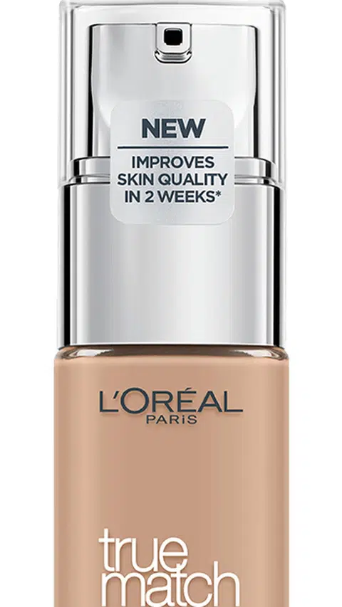 Dirumus dengan asid hialuronik, ‘L’Oréal True Match Foundation’ ($32.90), ialah pilihan sesuai untuk kulit kering kerana ia memberi tekstur agar wajah kelihatan lembap dan tidak menonjolkan tompok kering.