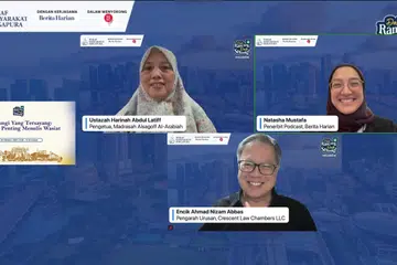 Barisan panel bagi webinar tersebut terdiri daripada Pengarah Urusan Crescent Law Chambers LLC, Encik Ahmad Nizam Abbas dan anggota kumpulan kerja Perancangan Legasi Islam dan Pengetua Madrasah Alsagoff Al-Arabiah, Ustazah Harinah Abdul Latiff. Moderator bagi webinar tersebut adalah hos dan penerbit podcast BH, Cik Natasha Mustafa. 