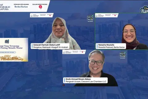 Barisan panel bagi webinar tersebut terdiri daripada Pengarah Urusan Crescent Law Chambers LLC, Encik Ahmad Nizam Abbas dan anggota kumpulan kerja Perancangan Legasi Islam dan Pengetua Madrasah Alsagoff Al-Arabiah, Ustazah Harinah Abdul Latiff. Moderator bagi webinar tersebut adalah hos dan penerbit podcast BH, Cik Natasha Mustafa. 