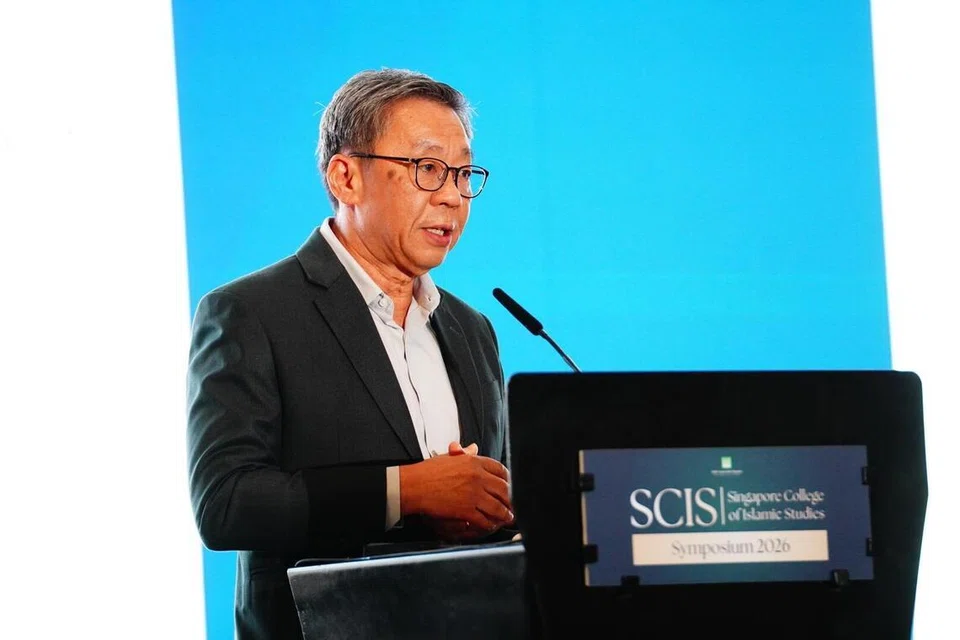 Panel Penasihat SCIS, yang juga Presiden Universiti Sains Kemasyarakatan Singapura (SUSS), Profesor Tan Tai Yong.