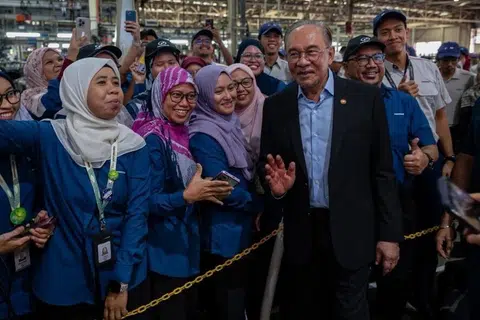 Anwar, Perodua, EV