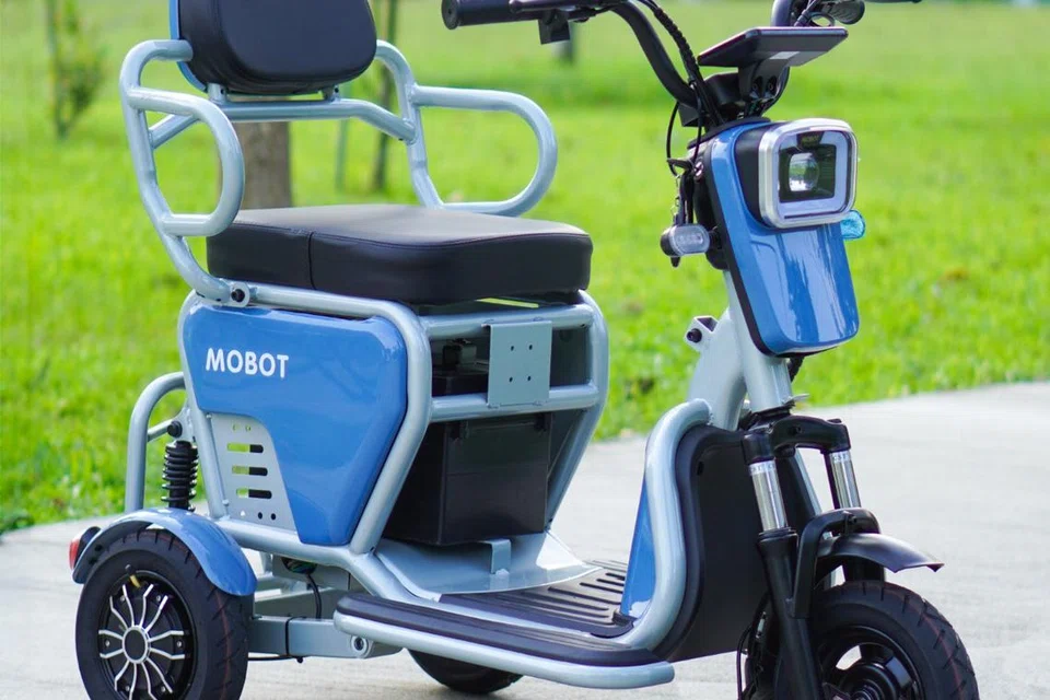 Rekaan skuter mobiliti peribadi canggih model Fiidom x 3 Wheels bukan hanya menarik bahkan mudah digunakan. 