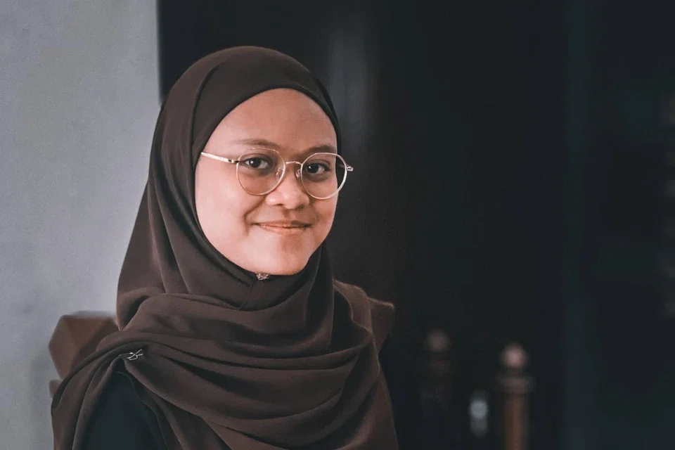 Eksekutif Pemasaran dan Perhubungan di Masjid Alkaff Kampung Melayu, Ustazah Nursakina Khalida Osman.