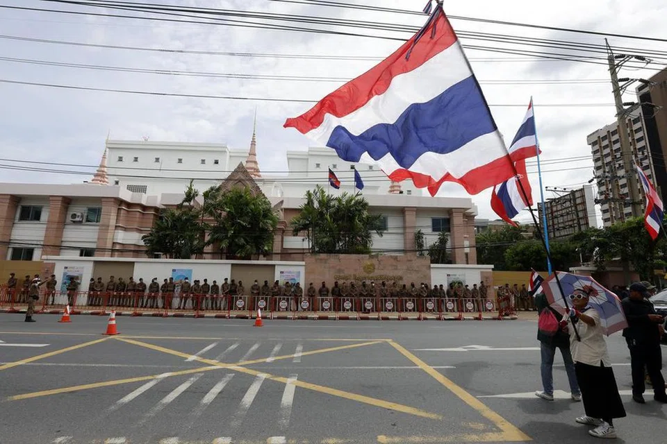 Pertembungan wilayah yang sudah lama berlangsung di kawasan yang dikenali sebagai Segitiga Zamrud, bersempadankan Thailand, Kemboja dan Laos. Konflik berlarutan menjadi pertempuran tentera pada Mei 2025.