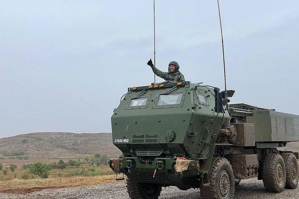 IKUT SERTA: Kenderaan tentera milik SAF ini antara kenderaan yang digunakan Batalion ke-23 di Fort Sill. - Foto: KEMENTERIAN PERTAHANAN