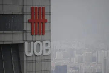 Keuntungan bersih UOB bagi suku pertama 2024 turun 2 peratus kepada $1.49 bilion, lebih rendah berbanding $1.51 bilion yang diraih bagi suku pertama 2023. 