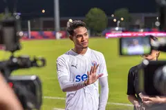 Pemain bek kanan Lion City Sailors, Akram Azman, dipanggil menyertai pasukan nasional Singapura.