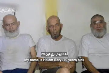 MOHON DIBEBASKAN TANPA SYARAT: Tiga tebusan warga emas Israel yang ditahan di Gaza mohon dibebaskan dalam video pendek yang dikeluarkan Hamas pada 18 Disember.