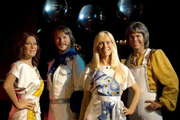KUMPULAN ABBA: Wajah muda kumpulan Abba diabadikan sebagai patung lilin di muzium Madame Tussauds. Kesemua mereka kini berusia lebih 70-an tahun. - Foto AFP