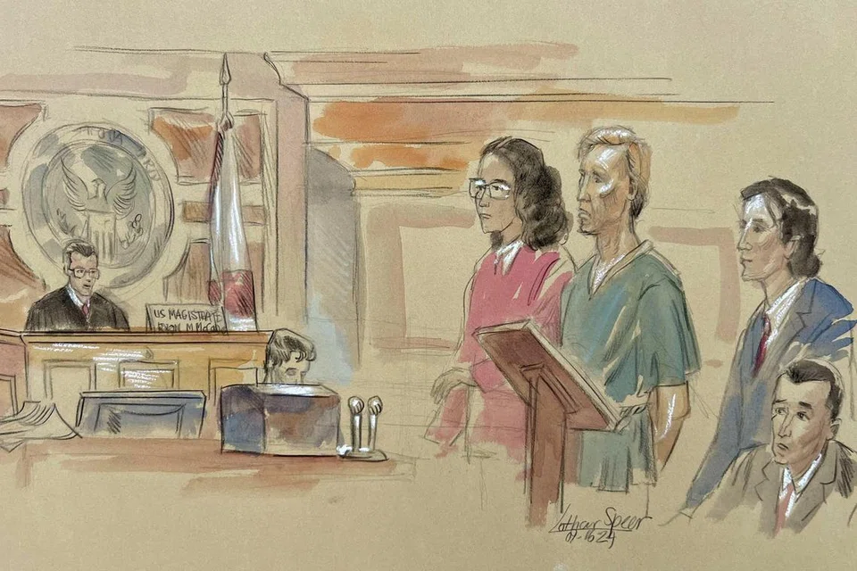 Suspek utama, Ryan W. Routh, 58 tahun, dalam kes cubaan membunuh mantan Presiden Amerika Syarikat, Encik Donald Trump, didakwa di Mahkamah Florida dengan dua pertuduhan berkaitan senjata.