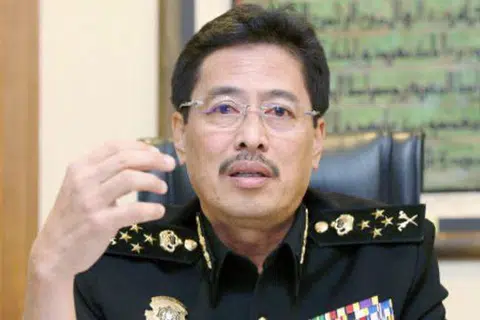 DESAKAN TAK BERASAS: Ketua Pesuruhjaya Suruhanjaya Pencegahan Rasuah Malaysia (SPRM), Tan Sri Azam Baki, meminta semua pihak menghormati proses siasatan agensi itu terhadap Aman Palestin Bhd yang disyaki melakukan penyelewengan dana awam.