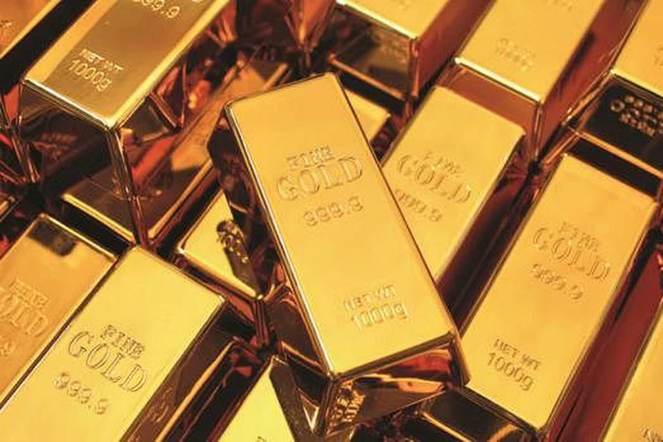 REBUT PELUANG KEEMASAN: Jongkong emas dan wang tunai menanti pelanggan produk kesihatan dan kecantikan Herbal Pharm dalam cabatan bertuah 'Go for Gold'. - Foto HERBAL PHARM