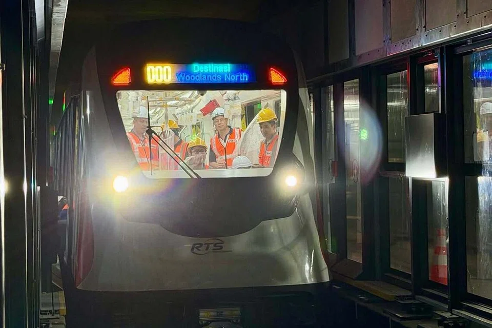 Ketibaan tren pertama di Stesen MRT Woodlands North membuktikan bahawa infrastruktur Singapura bersedia sepenuhnya mengikut spesifikasi yang diperlukan untuk menyokong ujian operasi.