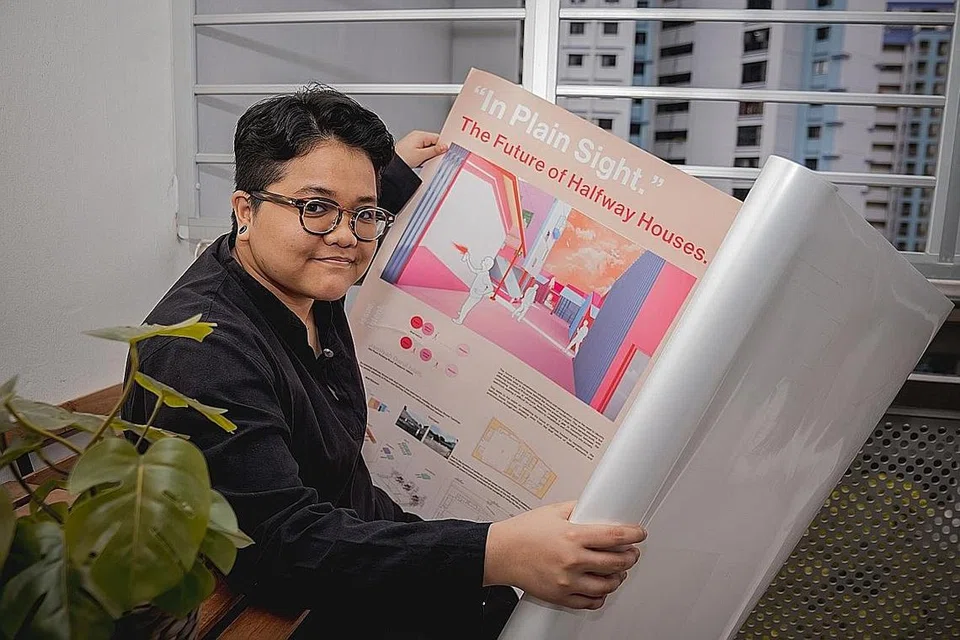 TEROKA FUNGSI MASYARAKAT REKAAN DALAMAN: Setelah menyaksikan sendiri kesulitan keluarga bekas banduan mengembalikan mereka ke pangkuan masyarakat, Cik Nur Amyra Mawan mengendalikan projek tahun kepujian 'In Plain Sight' untuk melihat fungsi ruang dalam menyepadukan kembali pesalah ke pangkuan masyarakat. - Foto BH oleh NUR DIYANA TAHA