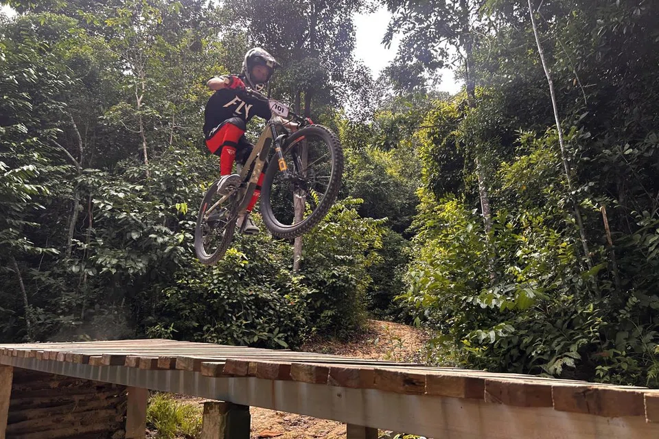 Bukit Selantai Gravity, perlumbaan, basikal