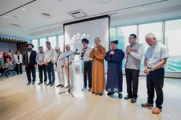 HARMONI DAN AMAN DAMAI: Pemimpin pelbagai agama setempat berdoa dan berharap kedua-dua masyarakat Yahudi dan Islam di zon konflik dapat bekerja secara kolektif dan mencapai perdamaian.