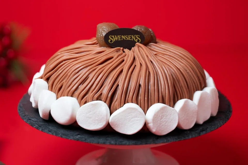 ‘Winter Mont Blanc’ ($51) dari Swensen’s.