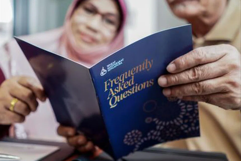 Majlis Ugama Islam Singapura (Muis) mengajak masyarakat agar sama-sama menyumbang kepada Wakaf Masyarakat Singapura (WMS) dalam usaha membentuk sebuah dana yang lebih berkekalan demi penakatan institusi masyarakat, seperti masjid-masjid dan Kolej Pengajian Islam Singapura (SCIS) yang baru.
