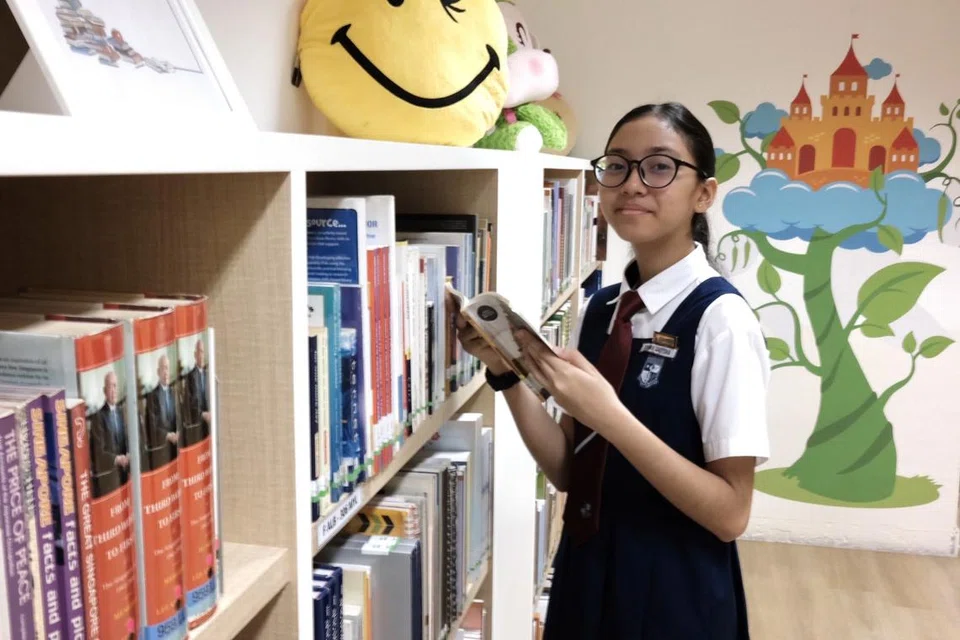 LULUS PSLE: Kheira Qaleysha Mohammad Feroz, salah seorang murid Darjah 6 yang lulus Peperiksaan Tamat Sekolah Rendah pada 2023, ditawar Pengambilan Masuk ke Sekolah secara Langsung (DSA) dari Sekolah Menengah Anderson kerana minatnya dalam bahasa Melayu.