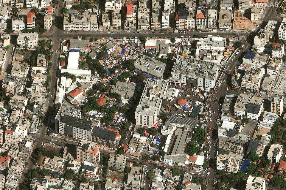 MUSNAH TERUK: Gambar satelit edaran Maxar Technologies yang diambil pada 19 Oktober 2023, menunjukkan pemandangan umum hospital Al-Shifa di Bandar Gaza yang musnah. 