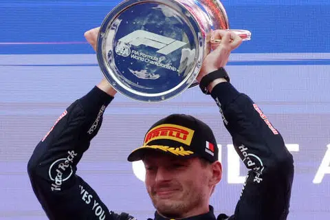 Red Bull Racing, Max Verstappen, juara Grand Prix Gulf Air Bahrain