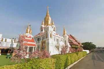 penyelewengan dana kuil, bekas sami Thai, skandal kewangan Thailand