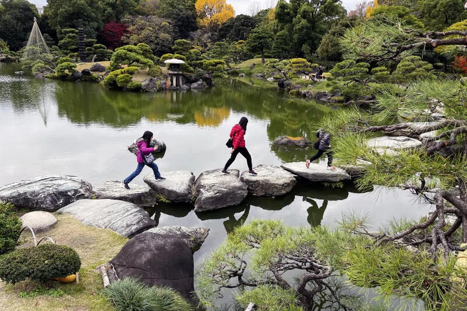 TAMAN DEKATI ALAM: Kanak-kanak pastinya seronok menjelajah taman seperti Kiyosumi.