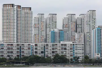 Tiga bank tempatan yang memberi pinjaman itu, iaitu, bank UOB, DBS dan OCBC, tidak akan tergesa-gesa menurunkan kadar faedah pinjaman rumah.