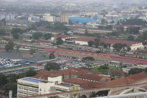 BANDAR KENYA: Pemandangan di sekitar bandar Nairobi di Kenya. Kini keyakinan pelabur tempatan untuk melabur dalam negara itu, dipertingkatkan dengan pelaksanaan perjanjian pelaburan dua hala. 