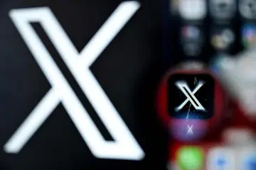 IMDA telah melancarkan Laporan Keselamatan Dalam Talian pada 17 Februari, yang mendapati platform X merupakan khidmat media sosial yang mengandungi kandungan paling tidak sesuai untuk kanak-kanak, sementara TikTok didapati paling selamat.
