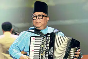 Penggubah muzik terkenal Malaysia, Allahyarham Suhaimi Mohd Zain atau lebih dikenali sebagai Pak Ngah.