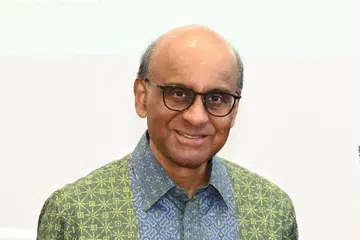 Presiden Tharman yang mengucapkan Selamat Hari Raya berkata kita semua dapat menyambutnya dalam negara ini yang aman dan berbilang negara.
