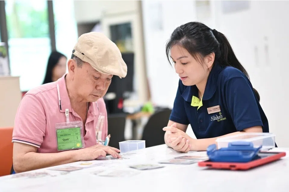 warga emas, berkongsi, kediaman