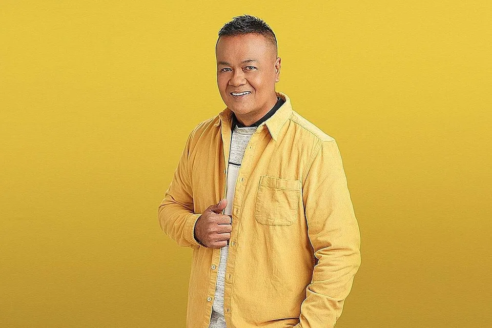 LAGU BUAT 'PUTERI': Muhammad Abdul Hamid, atau BIGG Arjuna, menjadikan lagu dalam simpanannya, Puteri, yang dicipta buat anak sulungnya sebagai karya bagi dipertandingkan dalam 'Projek Lagu'. - Foto MEDIACORP 