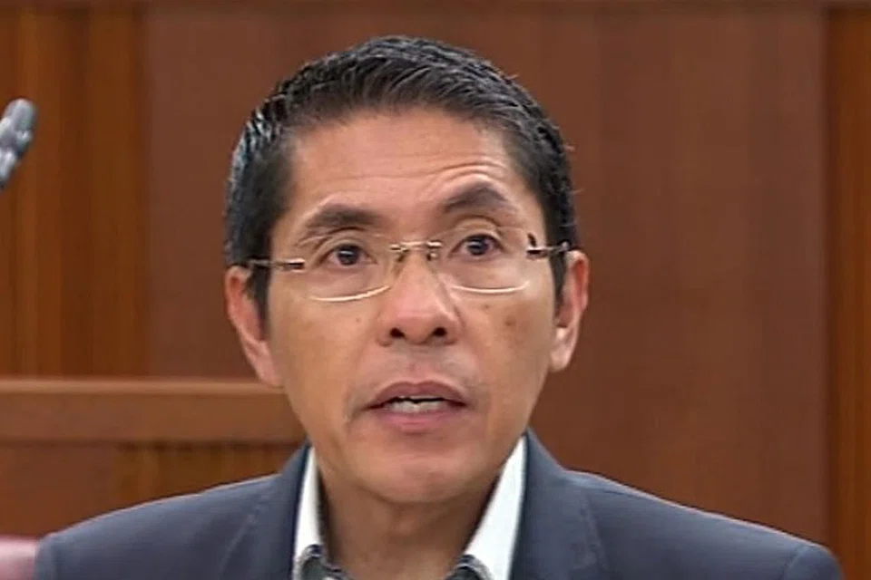 Dr Mohamad Maliki Osman, Menteri Negara Kanan (Pertahanan merangkap Ehwal Luar)