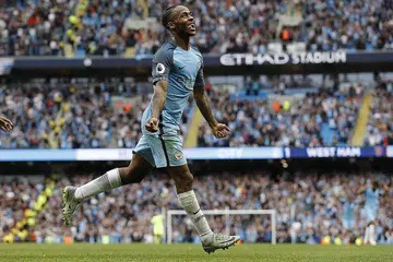 GEMBIRA TIDAK TERKATA: Bintang Manchester City, Raheem Sterling, berlari semasa meraikan gol keduanya - dan ketiga pasukan - semasa menentang West Ham United dinihari semalam. - Foto-foto REUTERS