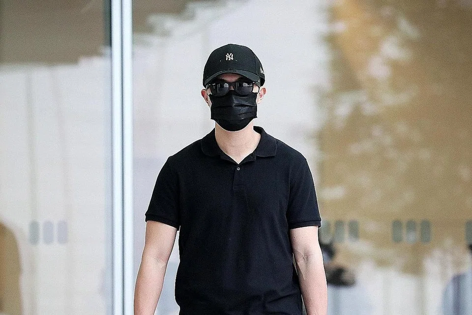 DUTUDUH CUAI: Ong dituduh mengarahkan CFC Liu Kai, yang sedang memandu sebuah Land Rover, memotong sebuah Kenderaan Tempur Infantri (IFV) Bionix tanpa terlebih dahulu menjalin komunikasi jelas dengan IFV itu, sedangkan tidak selamat untuk berbuat demikian. - Foto BH oleh KELVIN CHNG