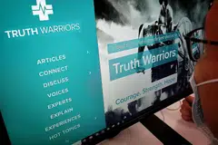 DAKWAAN PALSU: Menurut Pejabat Pofma, laman web Truth Warriors, menerbitkan dakwaan palsu untuk mengelirukan orang ramai agar mereka berfikir bahawa vaksin Covid-19 tidak berkesan mengurangkan kadar penularan Covid-19. - Foto ZAOBAO