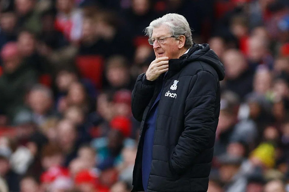 Masa depan pengurus Crystal Palace, Roy Hodgson, nampak suram. Ada khabar angin bahawa keputusan untuk menggantikan beliau pada akhir musim telah dibuat.