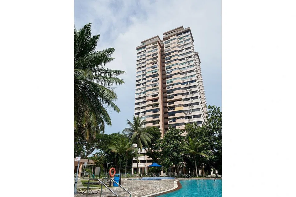 PERLU DAPATKAN MANDAT: Laguna Park, yang sebelum ini merupakan sebuah estet HUDC, perlu mendapatkan sokongan pemilik unit sebanyak 80 peratus sebelum ia dapat meneruskan penjualan berbilion dolar. - Foto fail