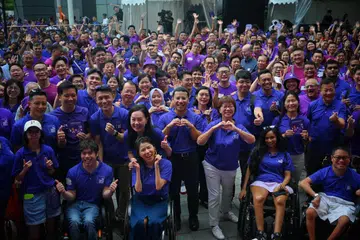 Lebih 15,000 pengunjung hadir menyokong acara Purple Parade di Suntec City pada 12 Oktober. Purple Parade ialah kempen tempatan dalam meningkatkan kesedaran serta meraikan kelebihan golongan berkeperluan khas.