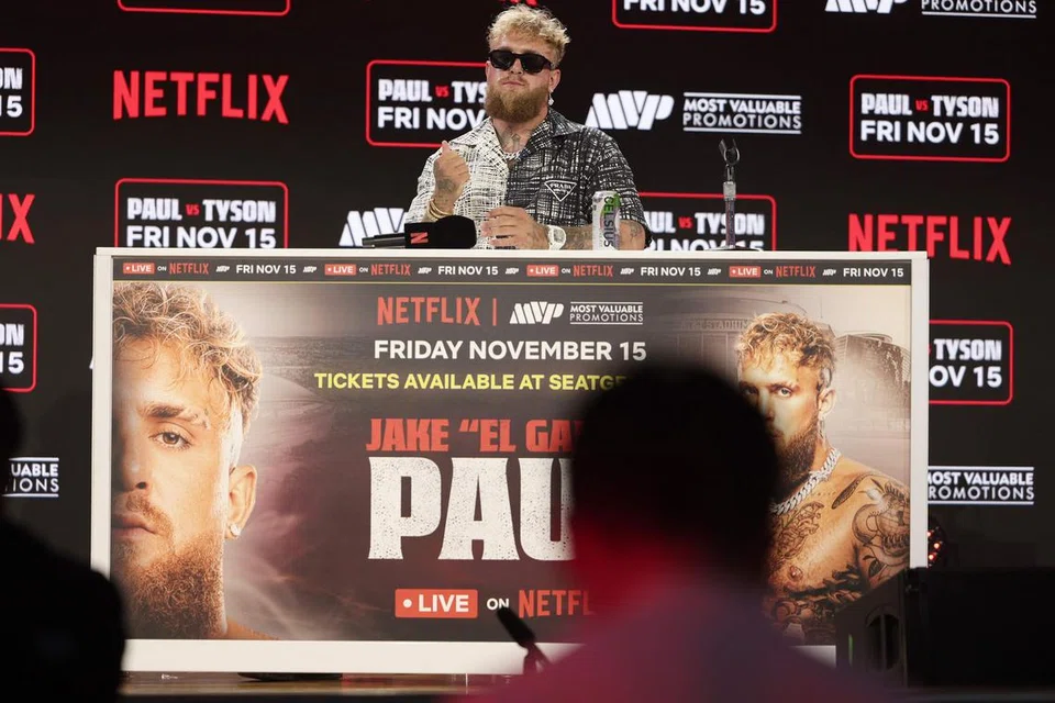 Jake Paul rasa berbesar hati dapat bertemu Mike Tyson dalam gelanggang untuk satu pertarungan profesional.