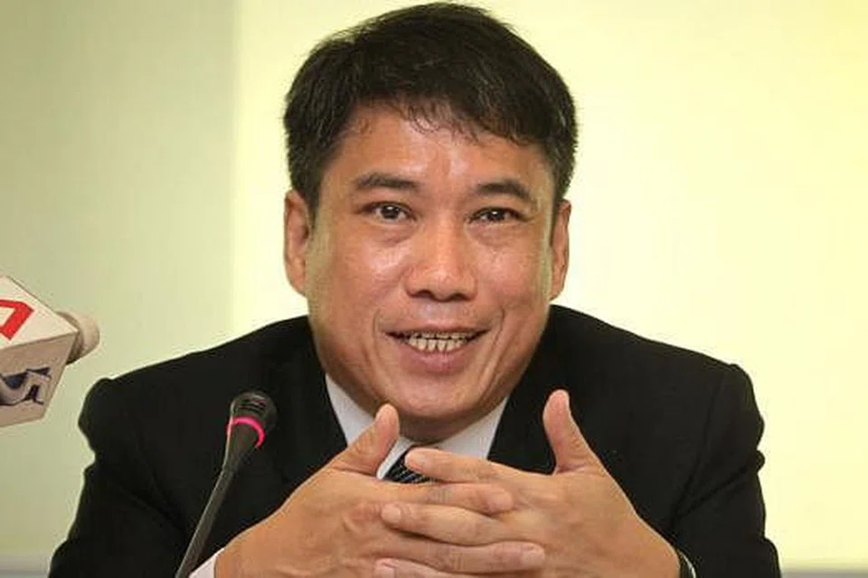 SME DIBERI KEUTAMAAN: Encik Leow berkata pemerintah harus mengambil pendekatan menyeluruh dalam perkembangan SME di sini. - Foto fail