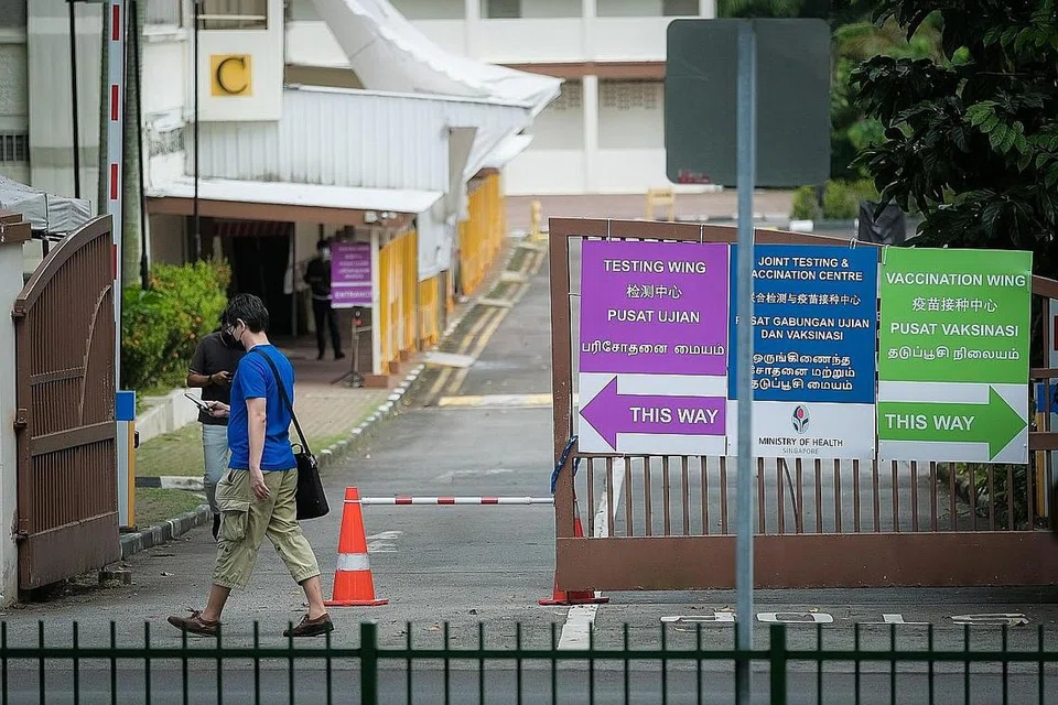 - Foto BH oleh GAVIN FOO