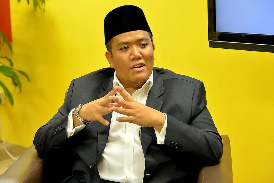USTAZ IRWAN HADI: Matlamat Muis dan ARB adalah membantu seramai mungkin guru agama dan guru mengajar Al-Quran yang belum menjalani latihan rasmi agar mendapatkan kelayakan yang diperlukan. - Foto fail