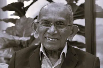 Penulis lirik tersohor, Yusnor Ef, meninggal pada pagi 16 April di Hospital Besar Sengkang pada 2 pagi.